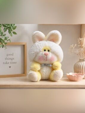 Vintage 1986 Mighty Star 24K Polar Puff Special Effects Yellow Bunny Plush 9”
